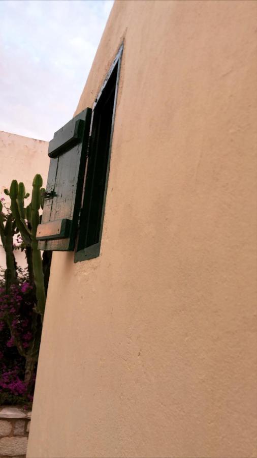 Hypate, Traditional Island Cottage Chalki Town Luaran gambar