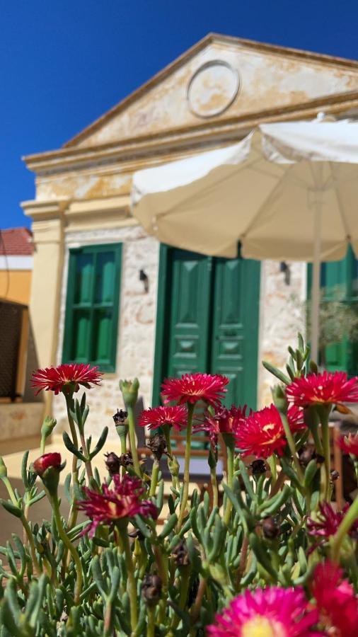Hypate, Traditional Island Cottage Chalki Town Luaran gambar